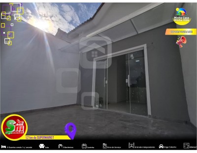 Linda Casa Espaçosa com 2 Qts, 1 Vaga, 2 Banheiros. Otima Localização