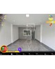 Linda Casa Espaçosa com 2 Qts, 1 Vaga, 2 Banheiros. Otima Localização